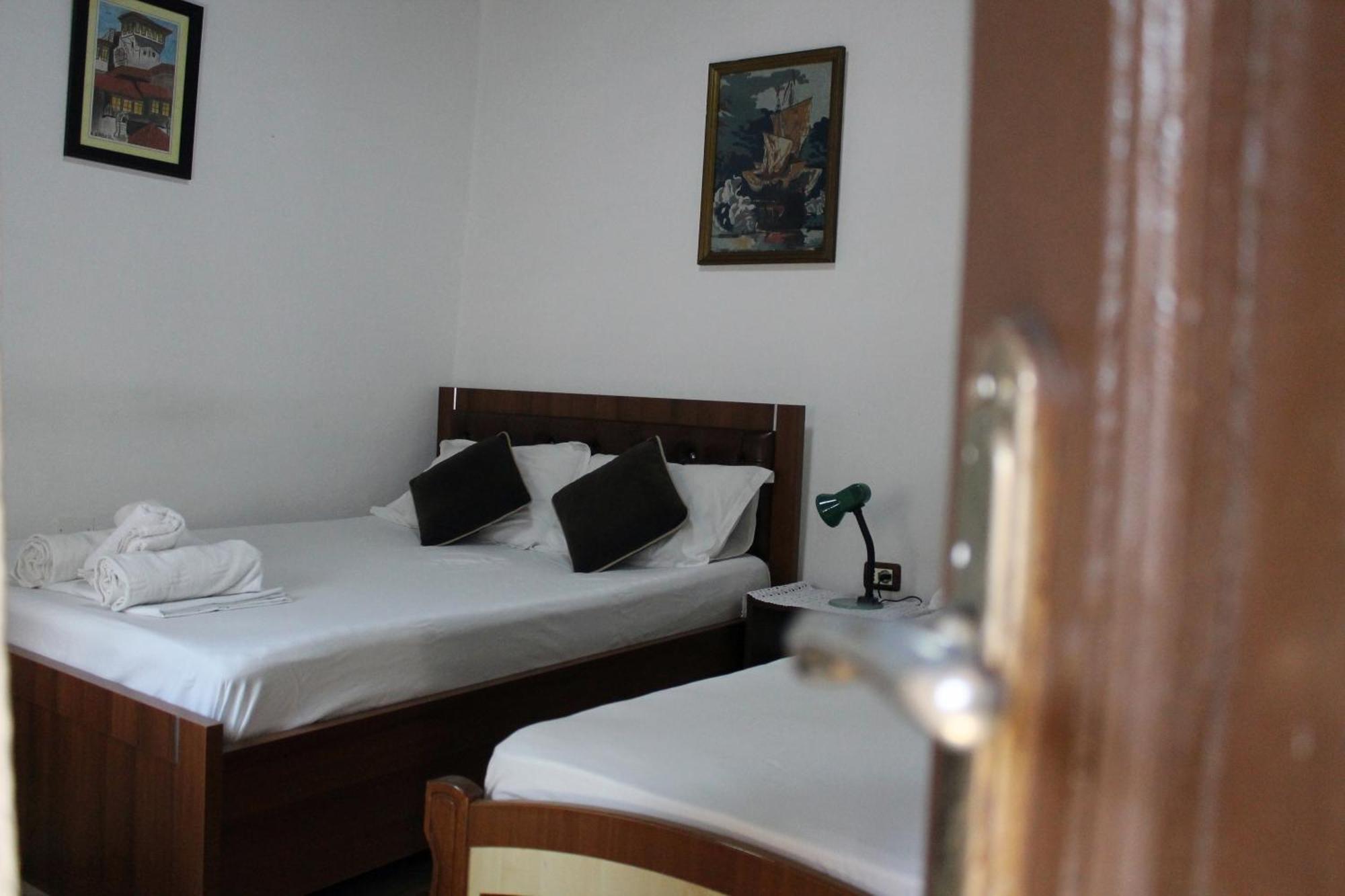 Tomor Shehu Guest House 베라트 외부 사진