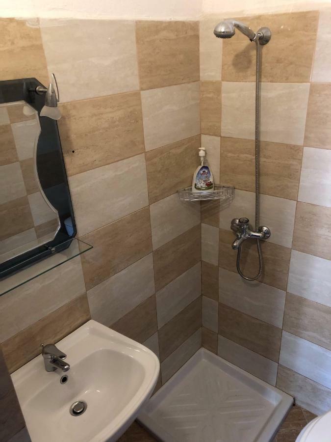 Tomor Shehu Guest House 베라트 외부 사진