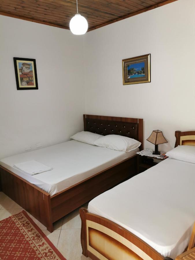 Tomor Shehu Guest House 베라트 외부 사진